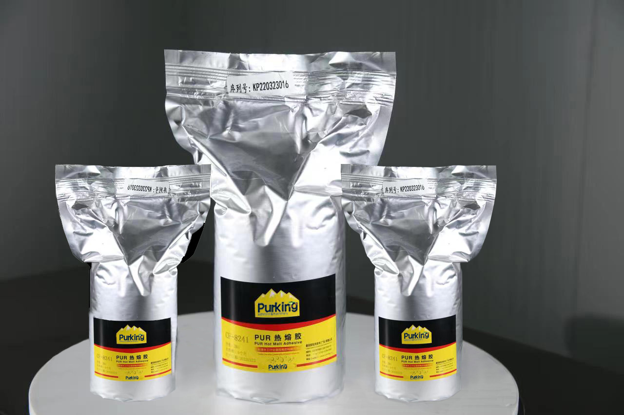 Adesivi termofusibili per la lavorazione del legno